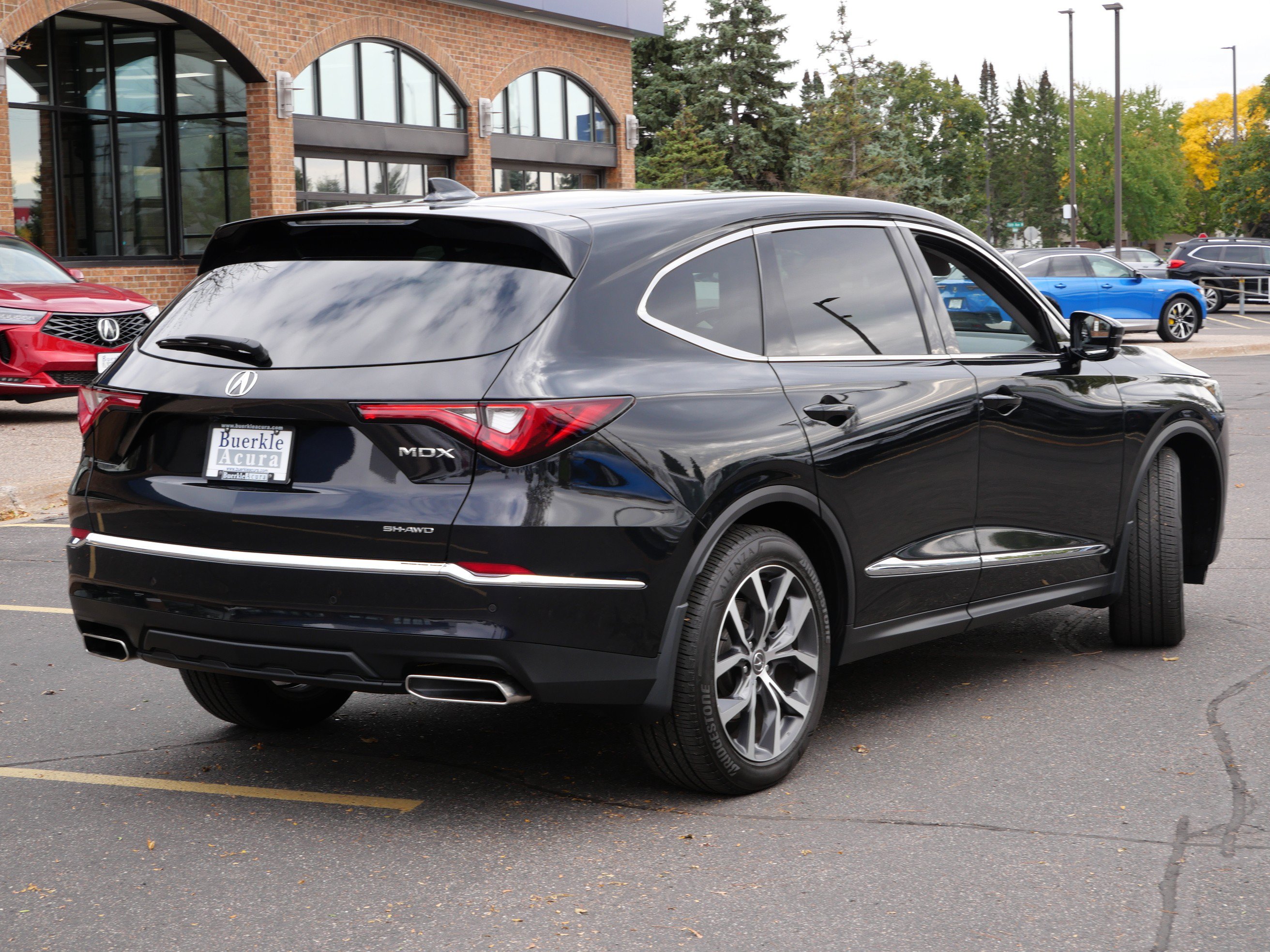 Used 2022 Acura MDX w/Technology Package SH-AWD w/Technology Package