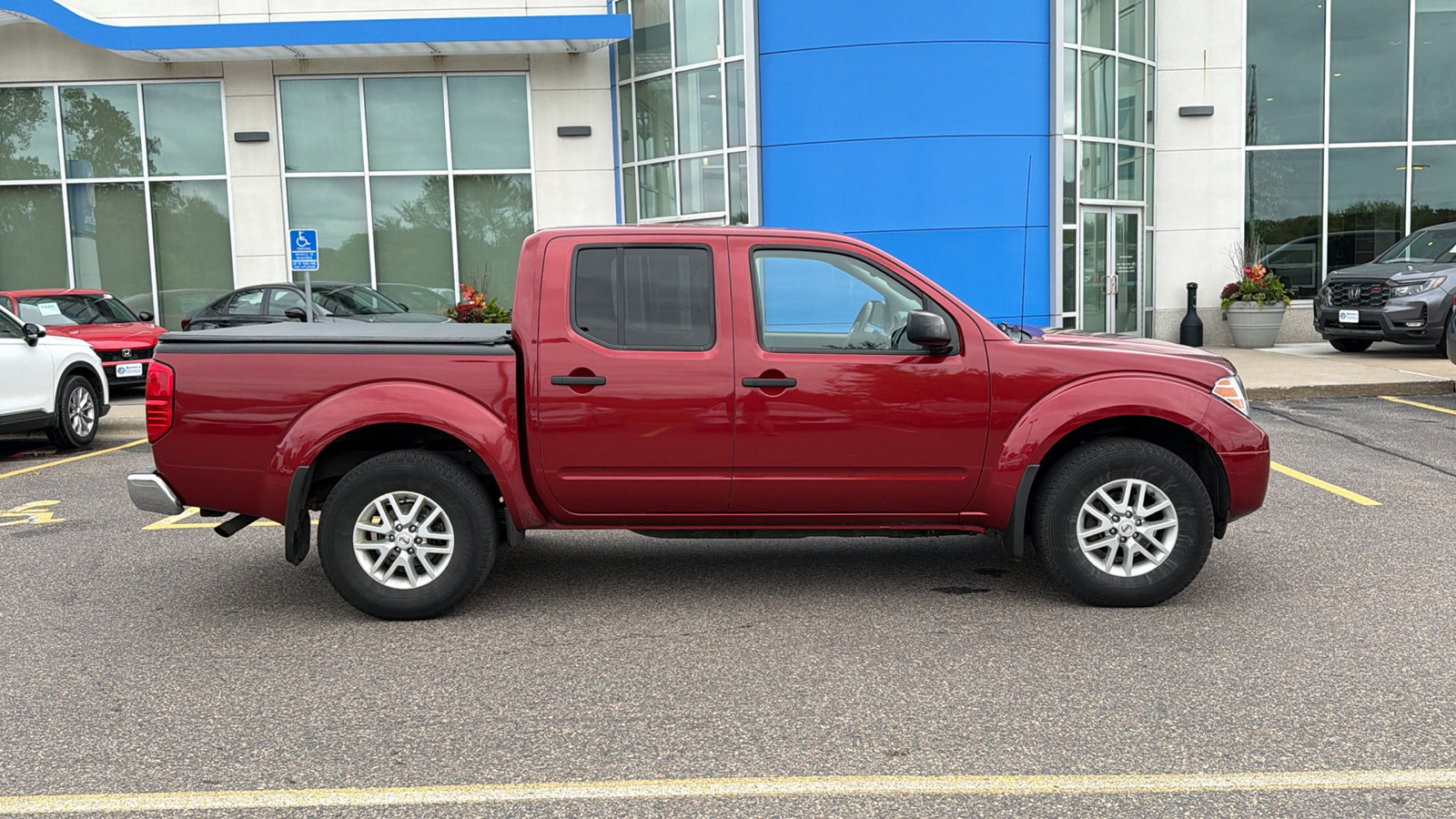 Used 2021 Nissan Frontier SV Crew Cab 4x4 SV Auto
