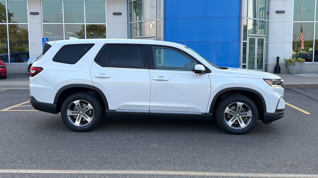 Certified 2023 Honda Pilot EX-L 8 Passenger EX-L 8 Passenger AWD