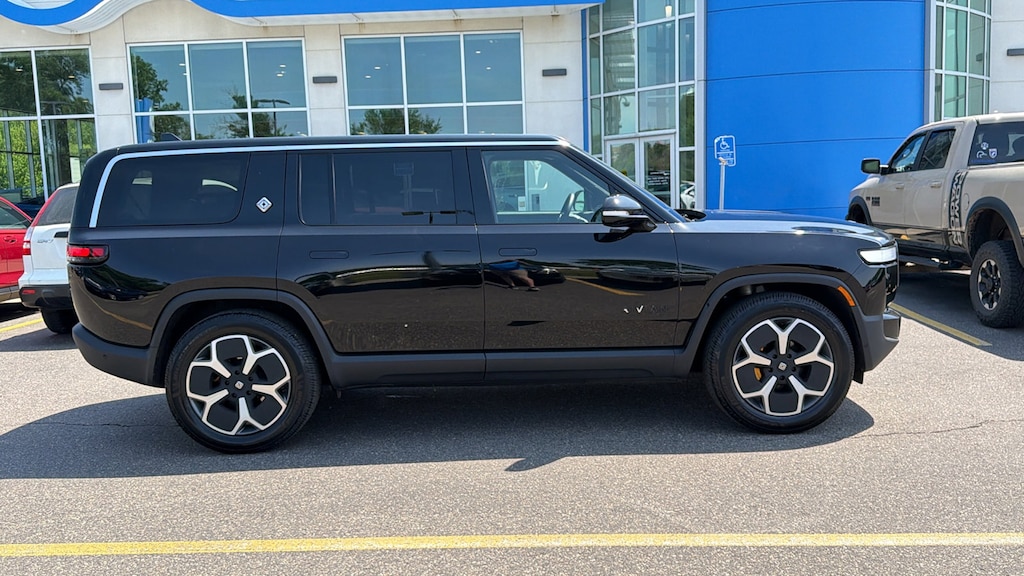 Used 2024 Rivian R1S Adventure Adventure Quad-Motor Large Pack