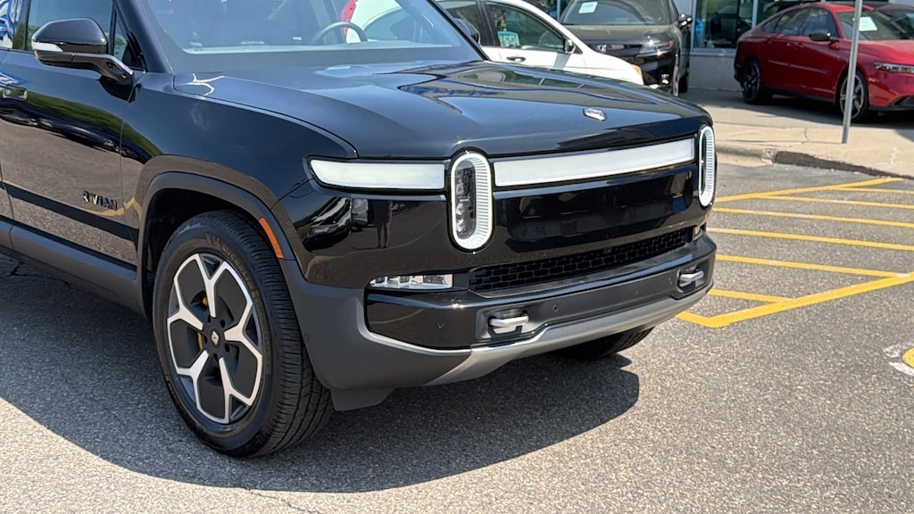 Used 2024 Rivian R1S Adventure Adventure Quad-Motor Large Pack