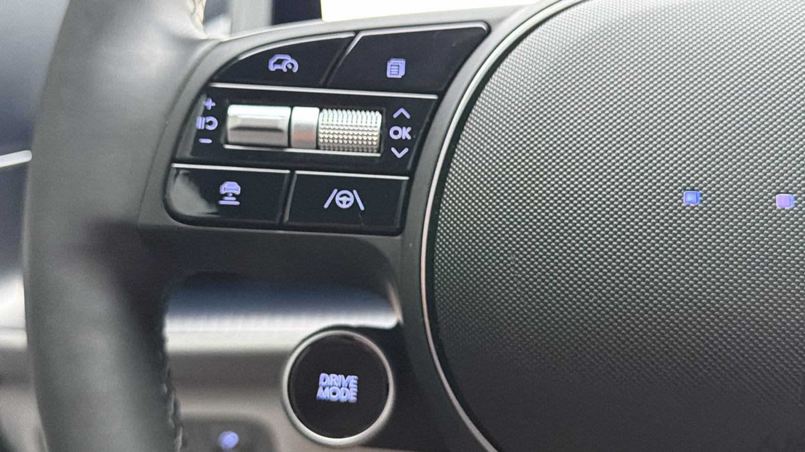 2023 Hyundai IONIQ 6 Limited - Photo 18