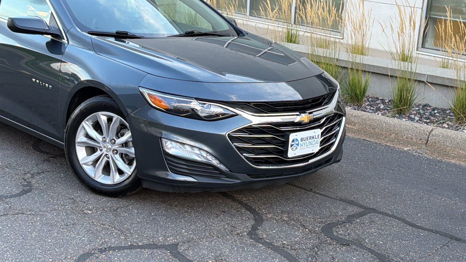 Used 2019 Chevrolet Malibu 1LT with VIN 1G1ZD5ST7KF178982 for sale in Saint Paul, Minnesota