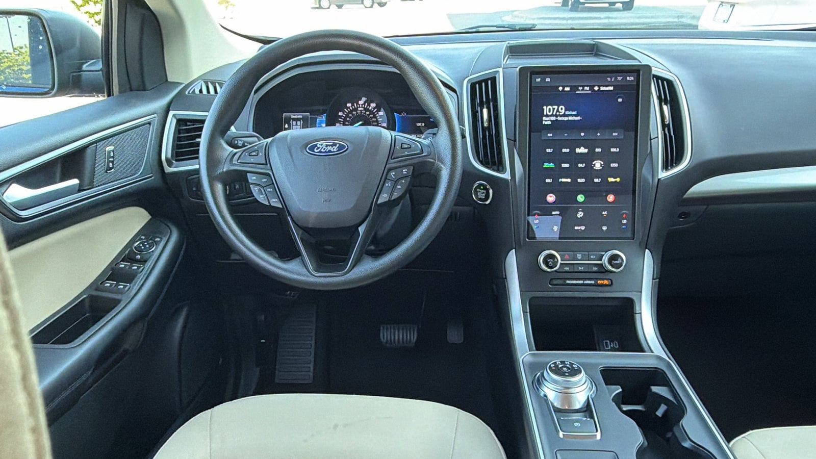 2024 Ford Edge SE - Photo 17