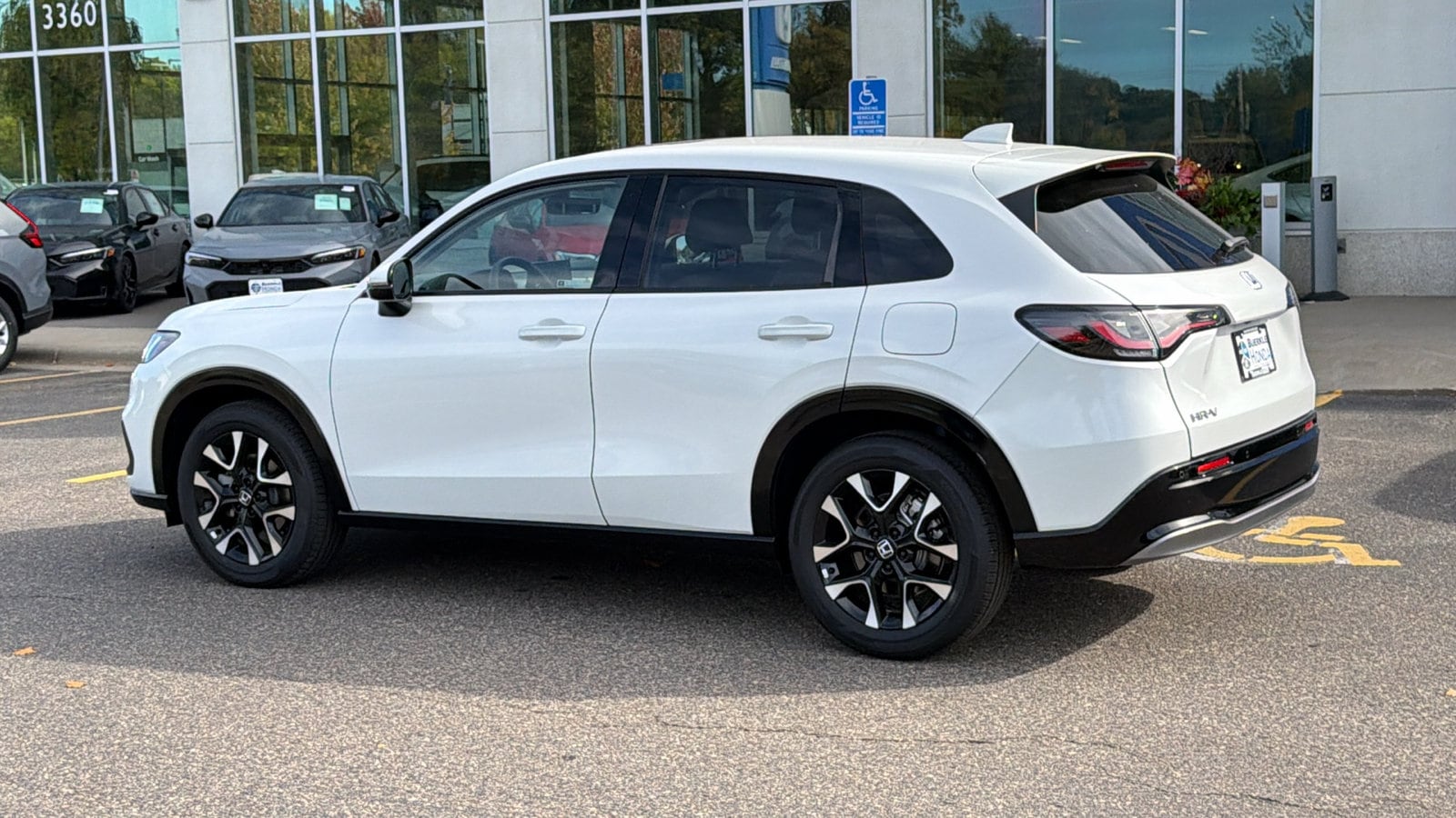 2026 Honda HR-V EX-L - Photo 9