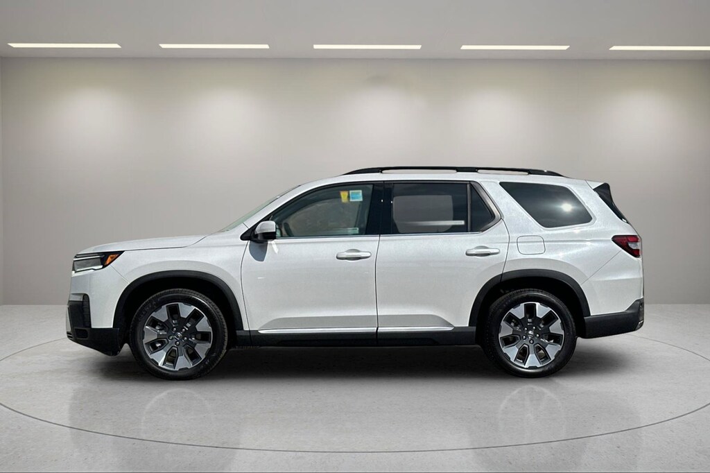 Used 2026 Honda Pilot Elite SUV