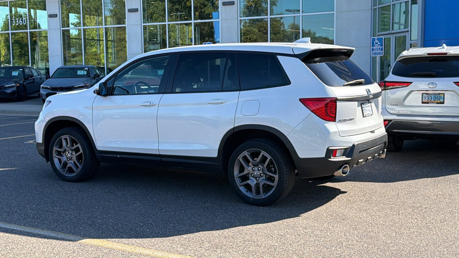 2023 Honda Passport EX-L - Photo 9