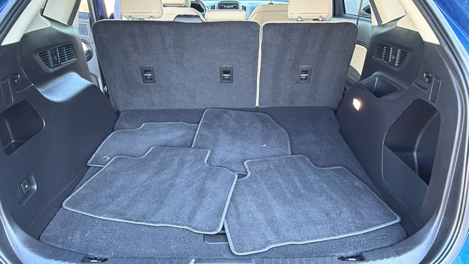 2024 Ford Edge SE - Photo 16