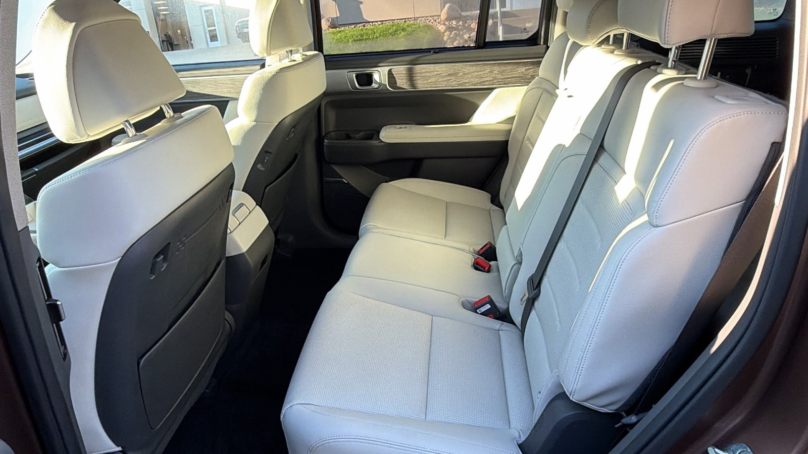2024 Hyundai Santa Fe Limited - Photo 11