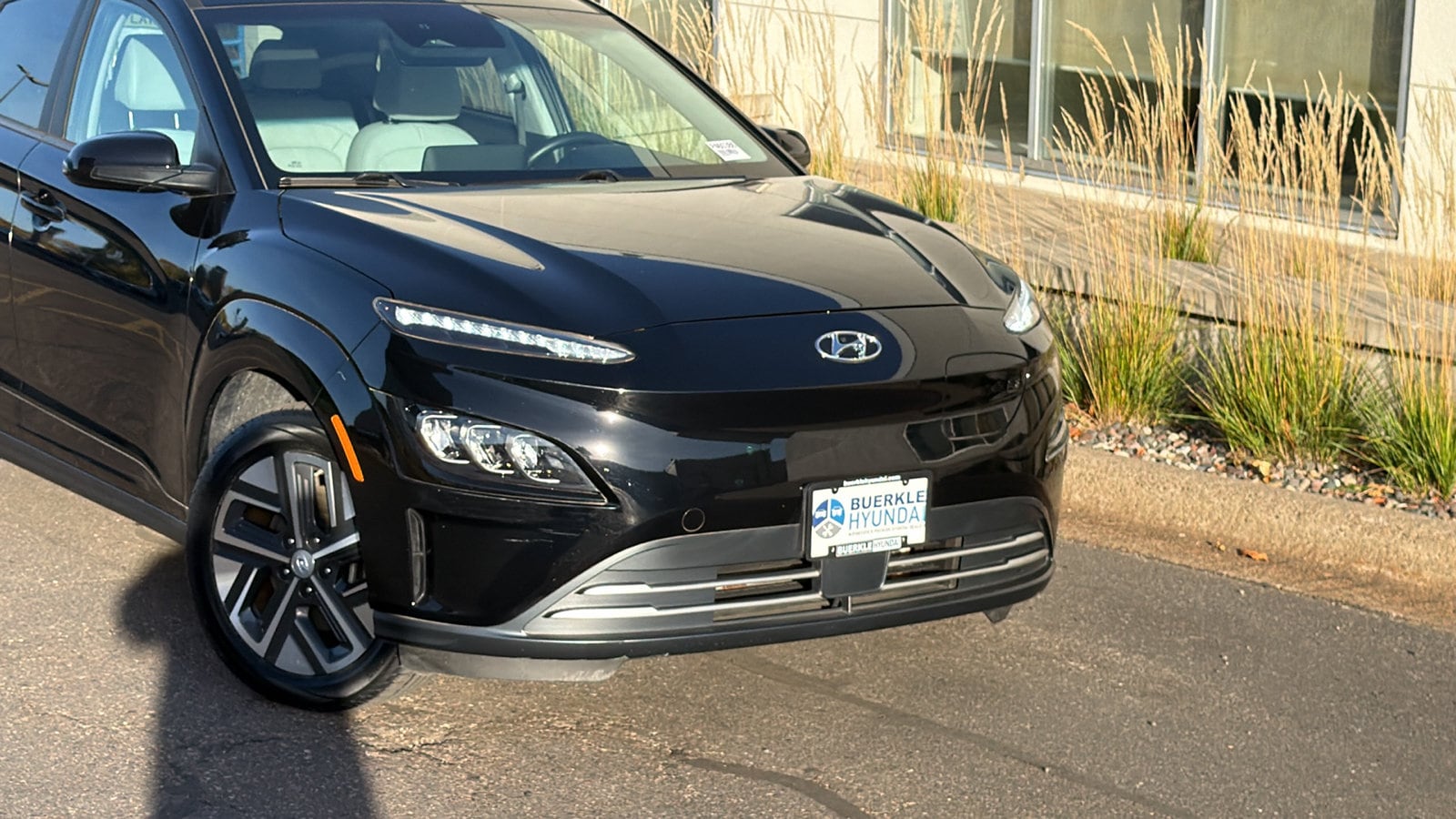 Certified 2023 Hyundai Kona EV Limited with VIN KM8K53AG3PU173324 for sale in Saint Paul, MN