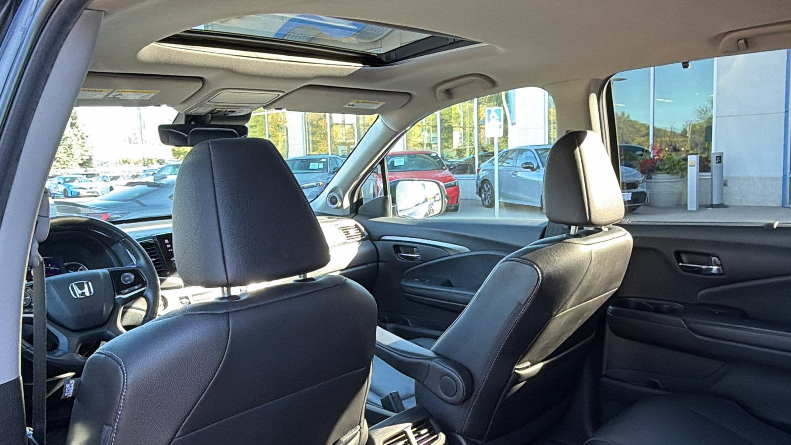2022 Honda Pilot SE - Photo 14