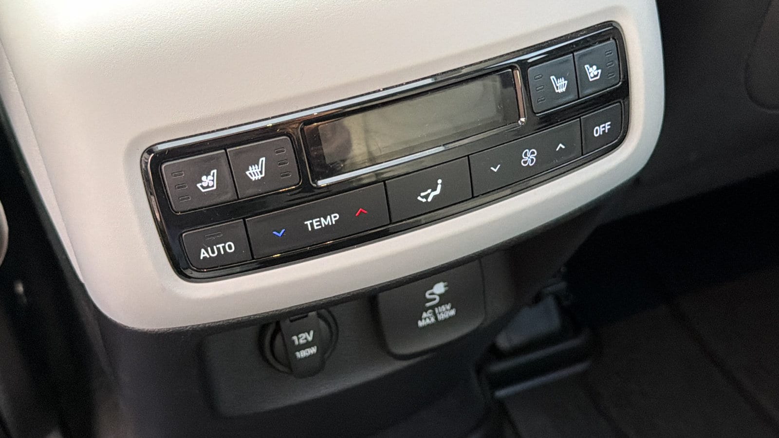 2024 Hyundai Palisade SEL - Photo 18