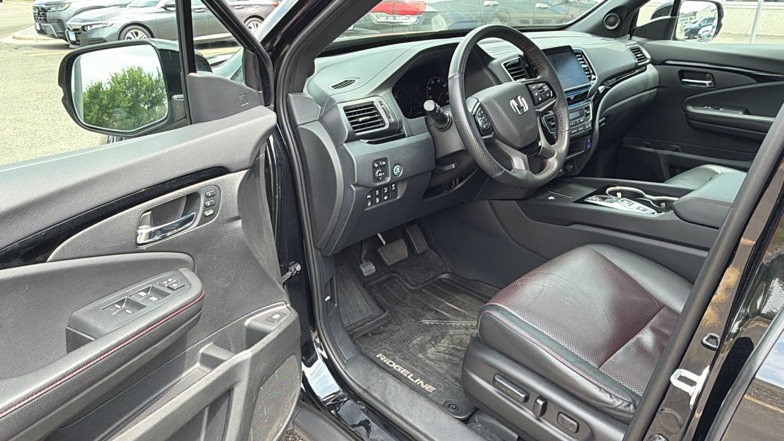 2024 Honda Ridgeline Black Edition - Photo 12