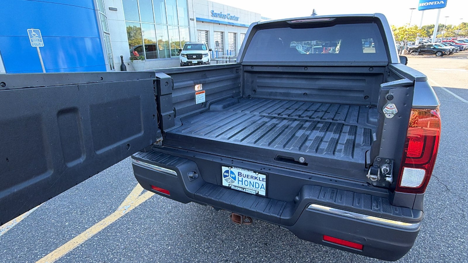 2017 Honda Ridgeline RTL-T - Photo 8