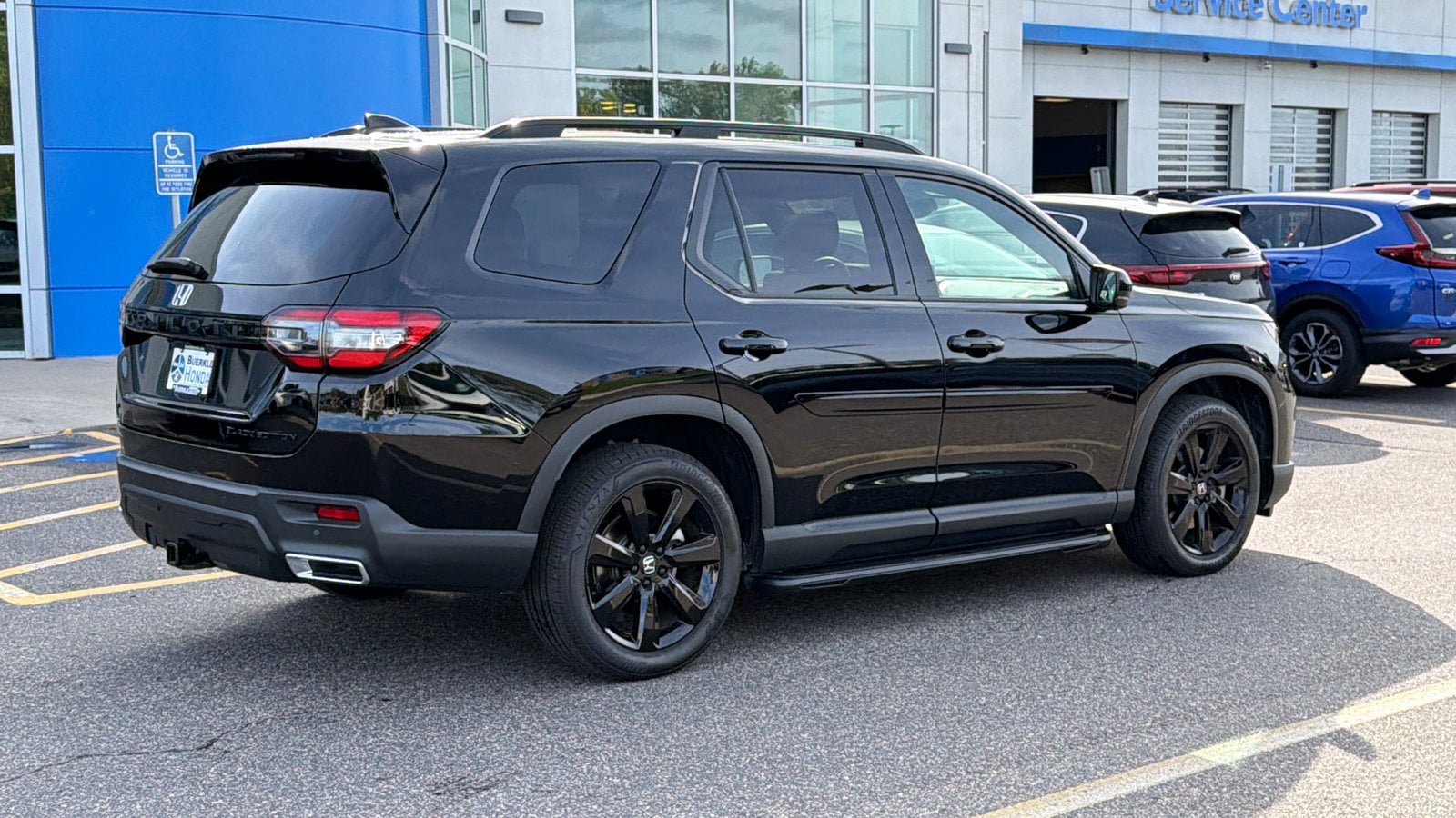 2025 Honda Pilot Black Edition - Photo 5