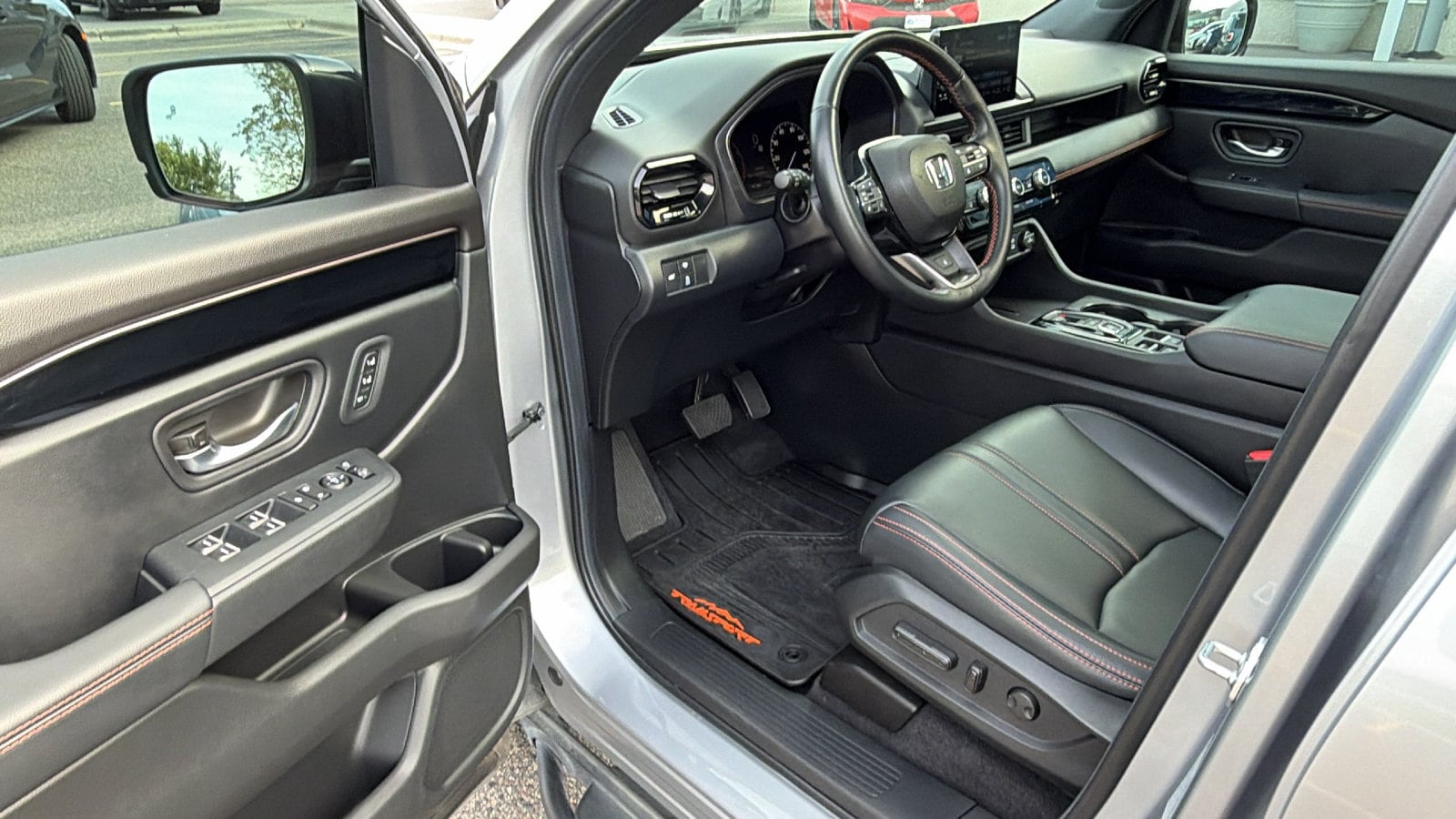 2025 Honda Pilot TrailSport - Photo 12