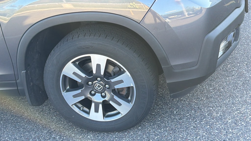 Certified 2017 Honda Ridgeline RTL-T RTL-T 4x4 Crew Cab 5.3 Bed