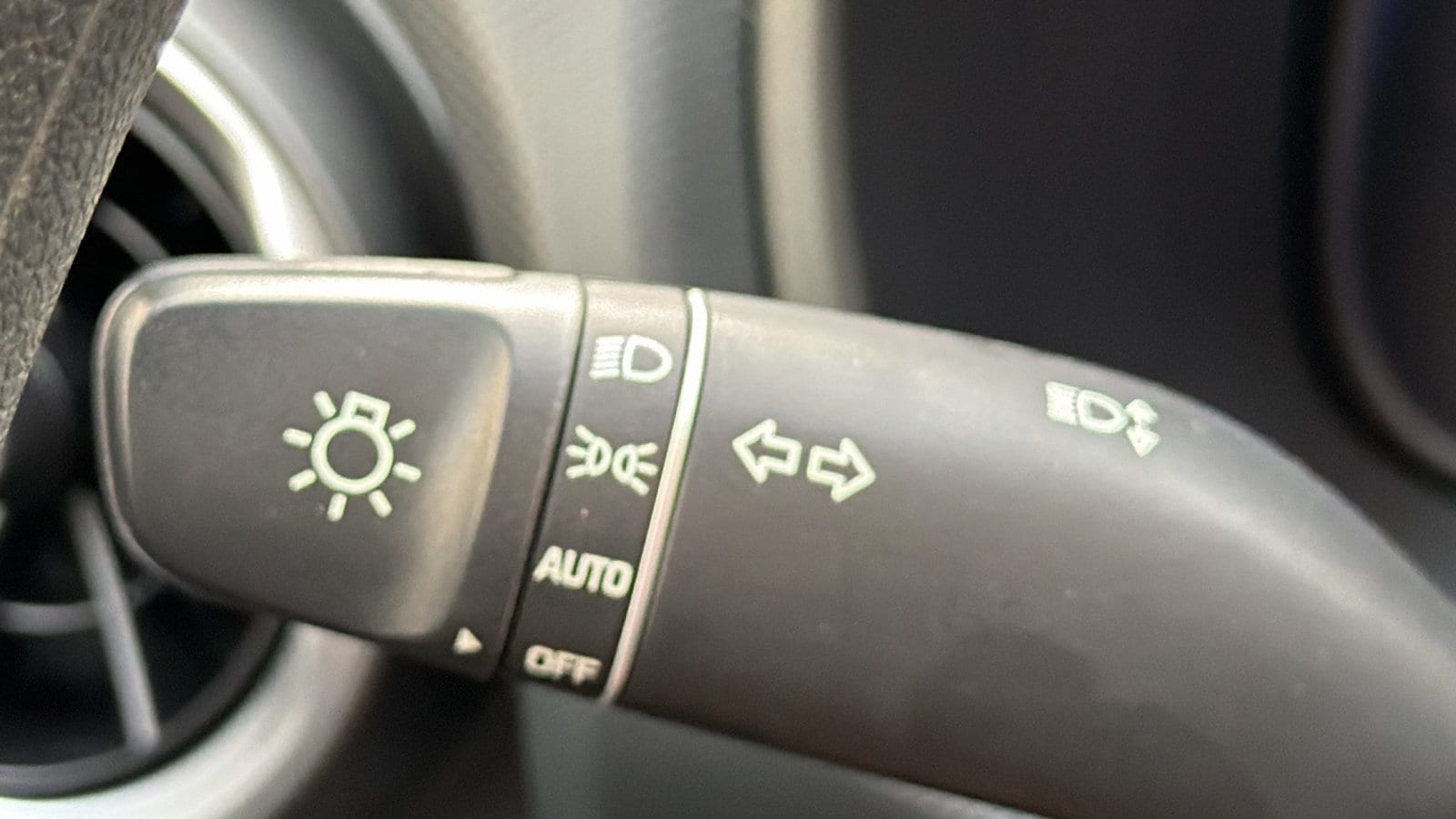 2023 Hyundai Kona SEL - Photo 25