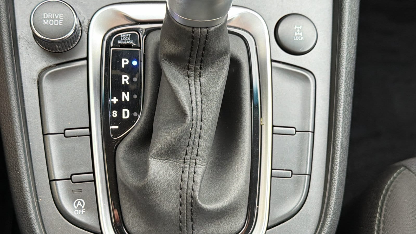 2023 Hyundai Kona SEL - Photo 19