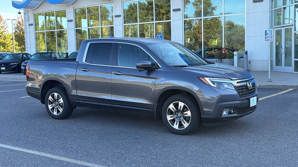 Certified 2017 Honda Ridgeline RTL-T RTL-T 4x4 Crew Cab 5.3 Bed