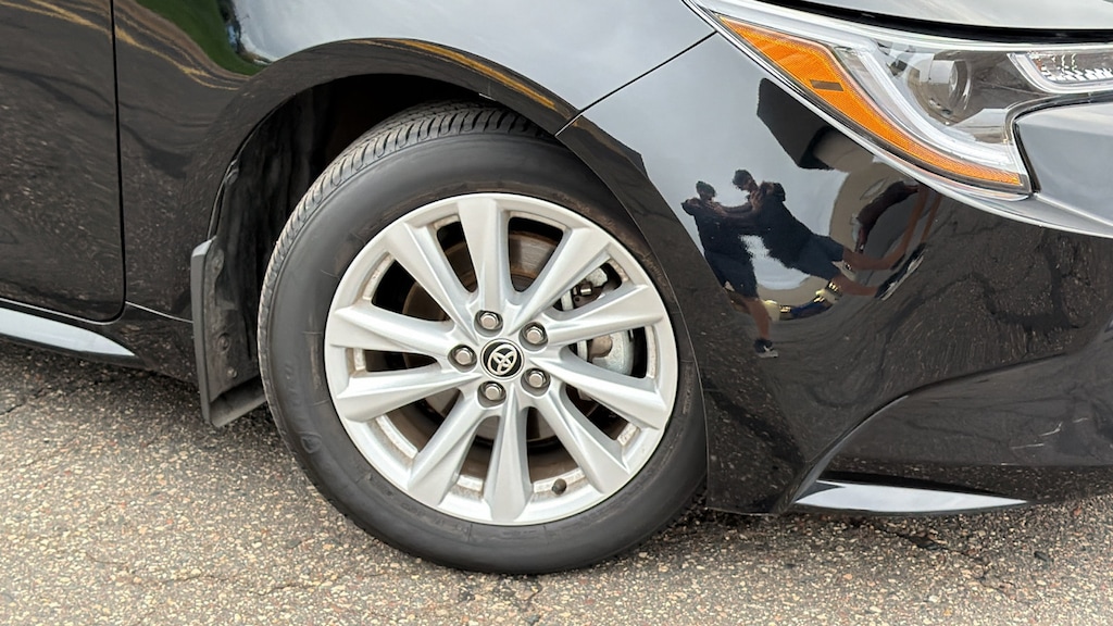Used 2025 Toyota Corolla LE Sedan