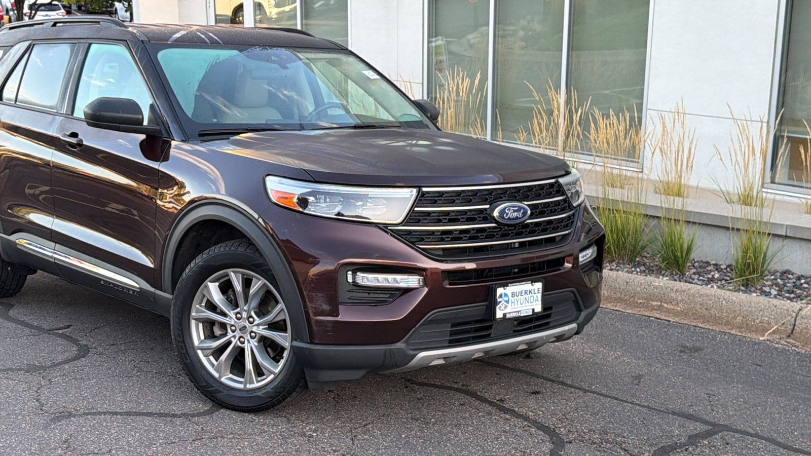Used 2020 Ford Explorer XLT with VIN 1FMSK8DH8LGB88453 for sale in Saint Paul, Minnesota
