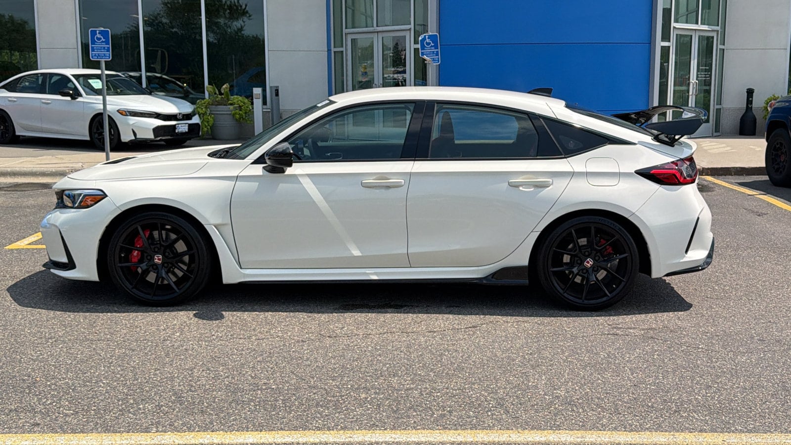 2023 Honda Civic Hatchback Type-R - Photo 9