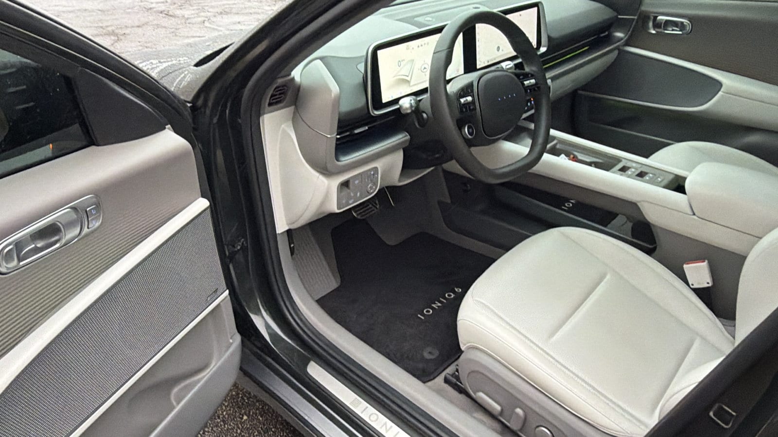 2023 Hyundai IONIQ 6 Limited - Photo 9