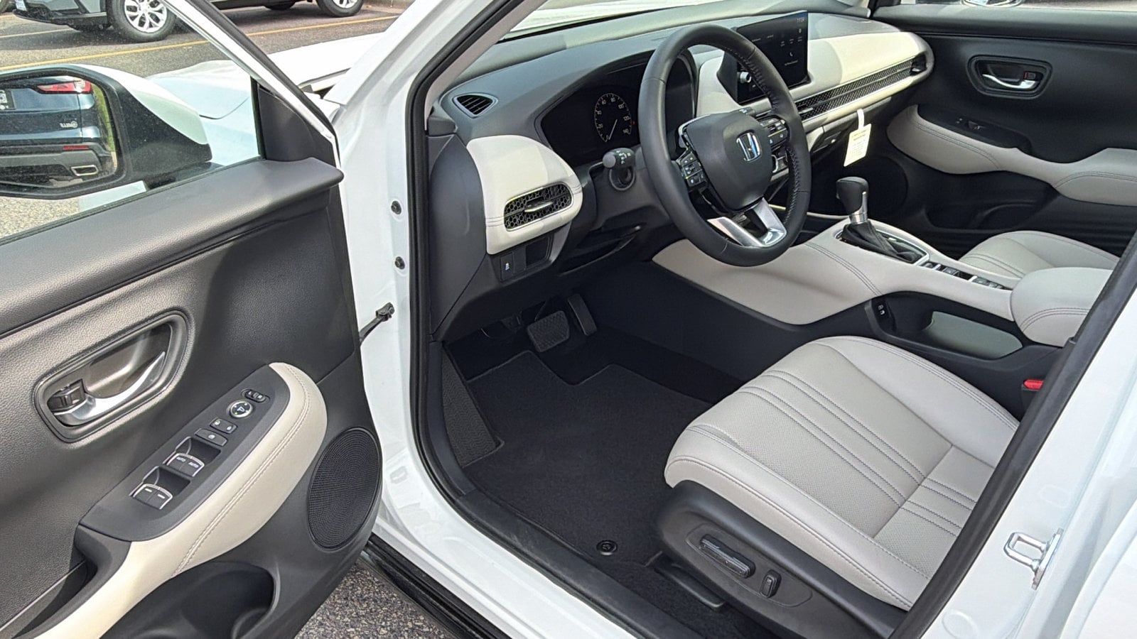 2026 Honda HR-V EX-L - Photo 12
