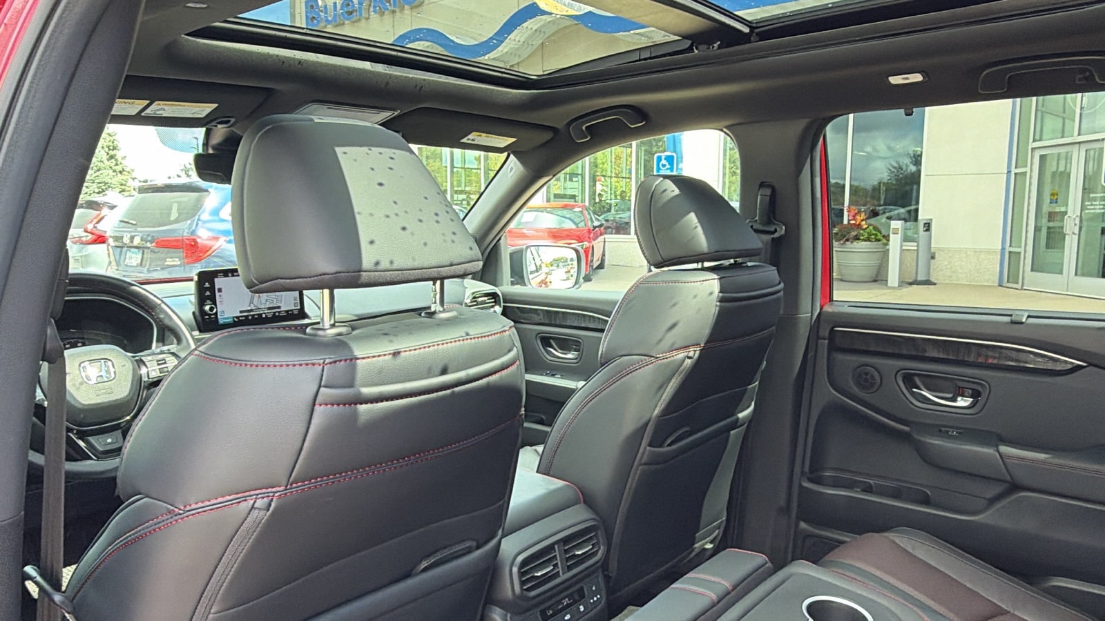 2025 Honda Pilot Black Edition - Photo 14