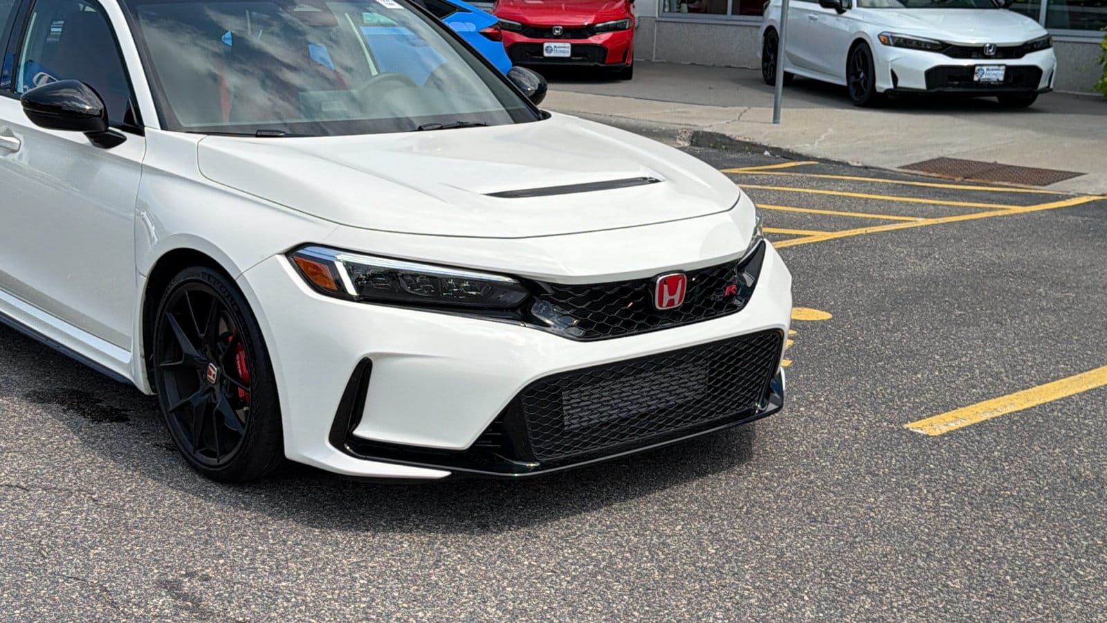 2023 Honda Civic Hatchback Type-R - Photo 2