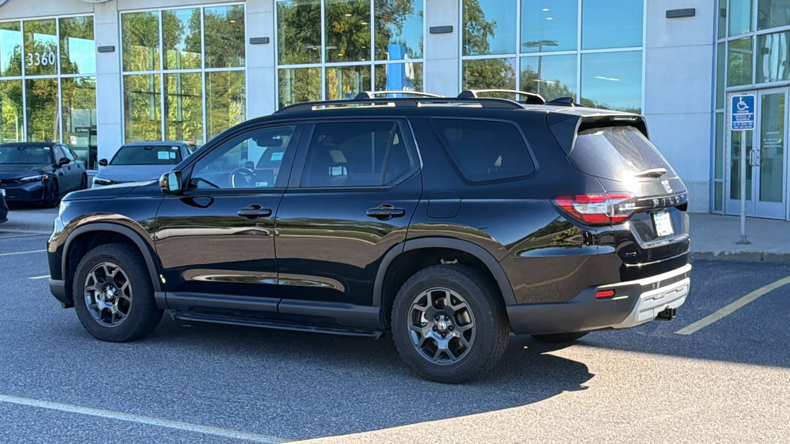 2025 Honda Pilot TrailSport - Photo 11