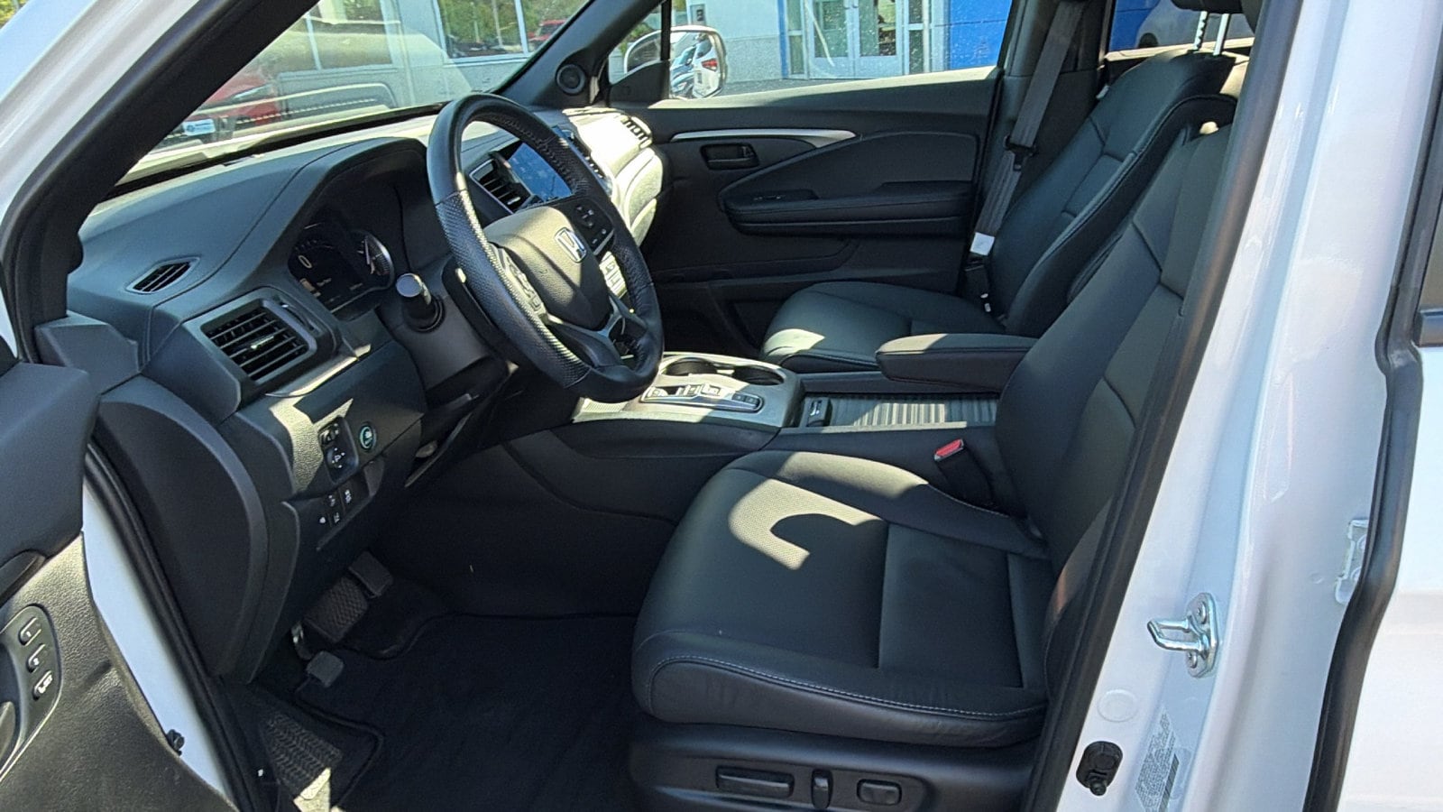 2023 Honda Passport EX-L - Photo 13