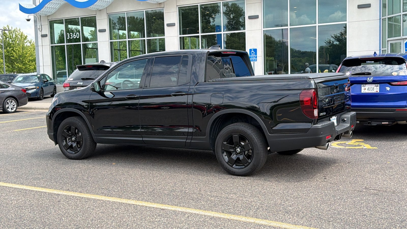 2024 Honda Ridgeline Black Edition - Photo 9