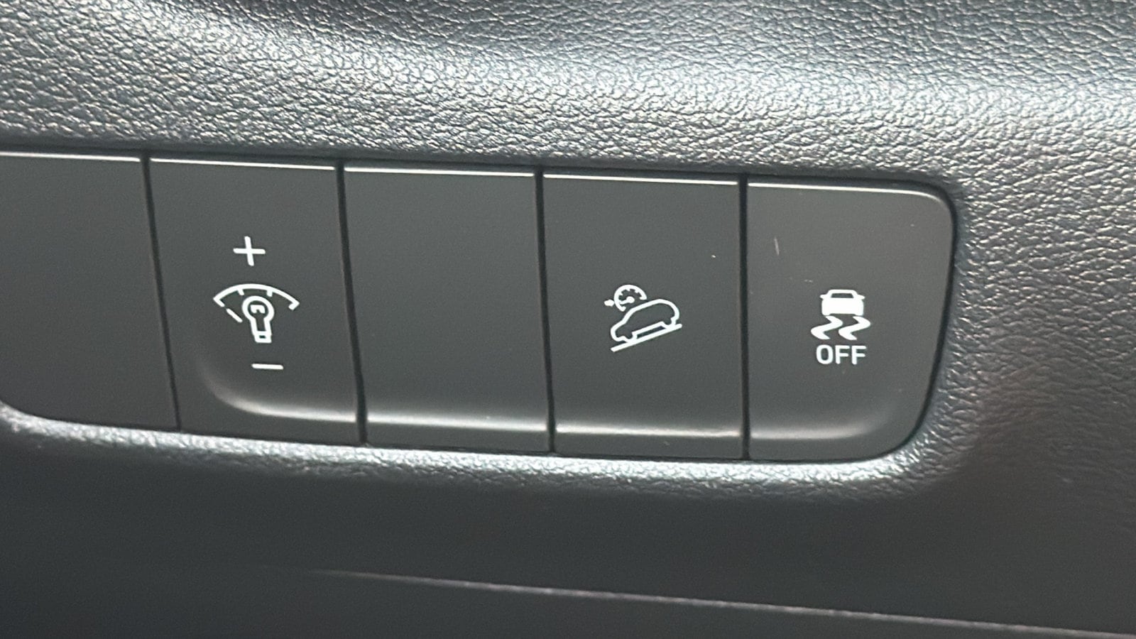 2023 Hyundai Kona SEL - Photo 24