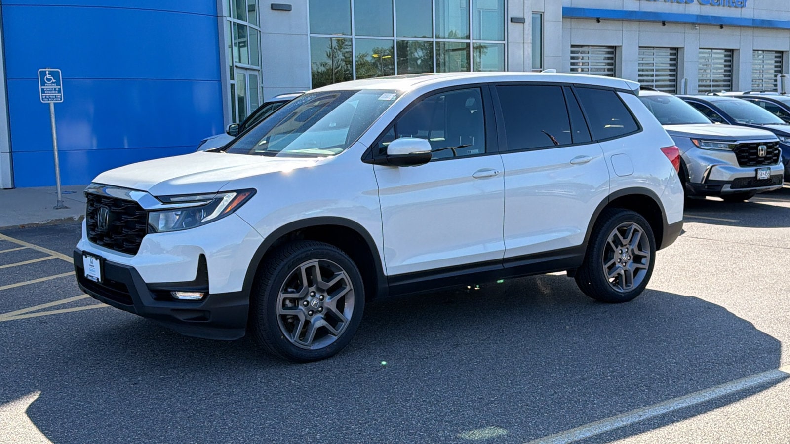 2023 Honda Passport EX-L - Photo 11
