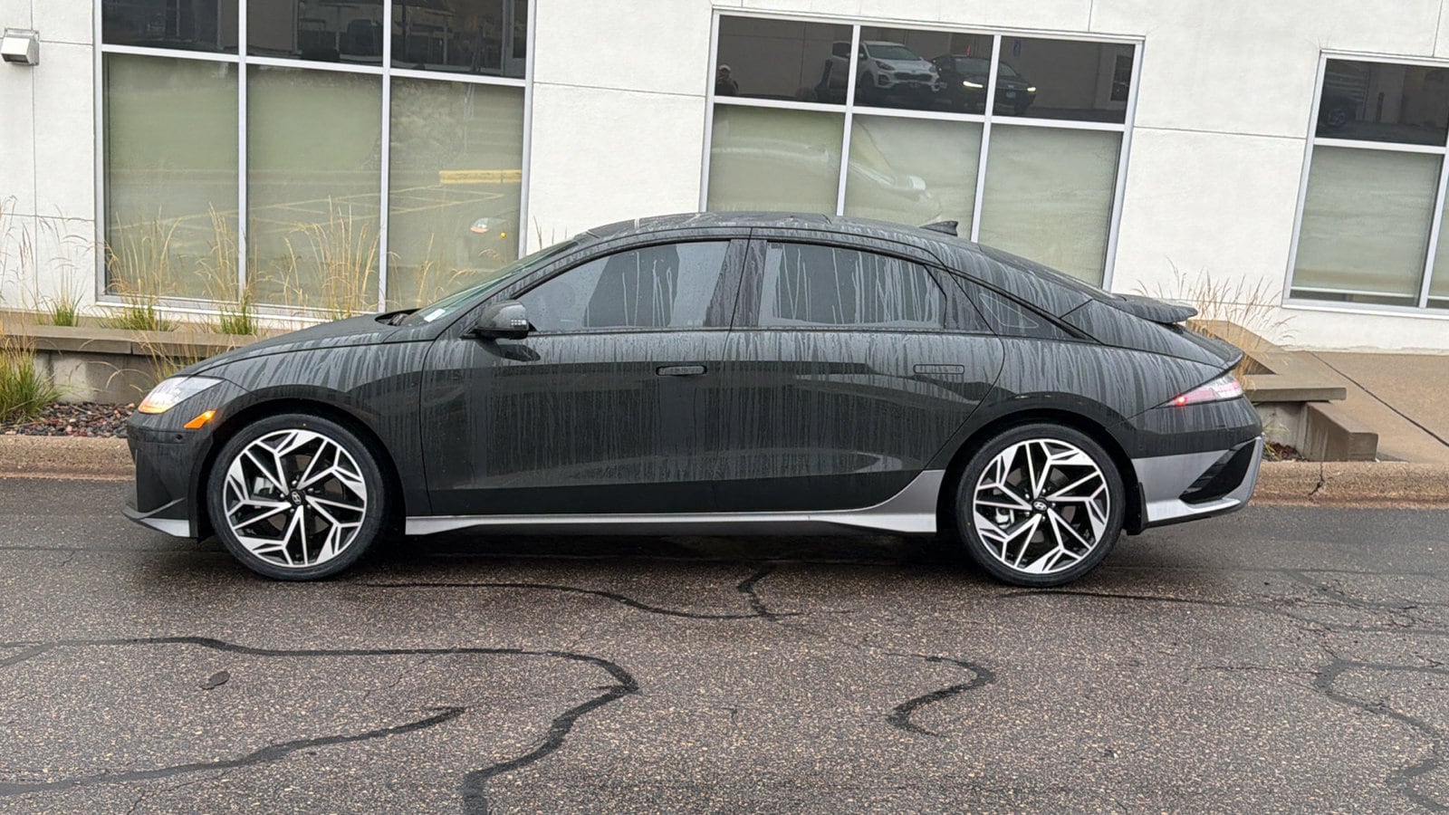 2023 Hyundai IONIQ 6 Limited - Photo 29