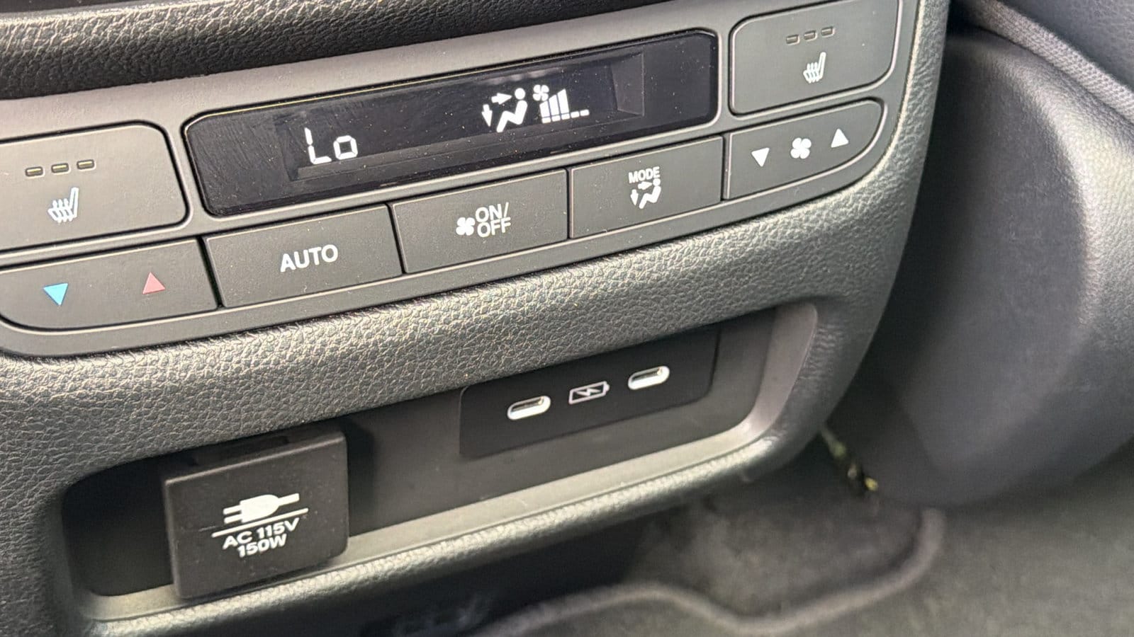 2025 Honda Pilot Elite - Photo 21