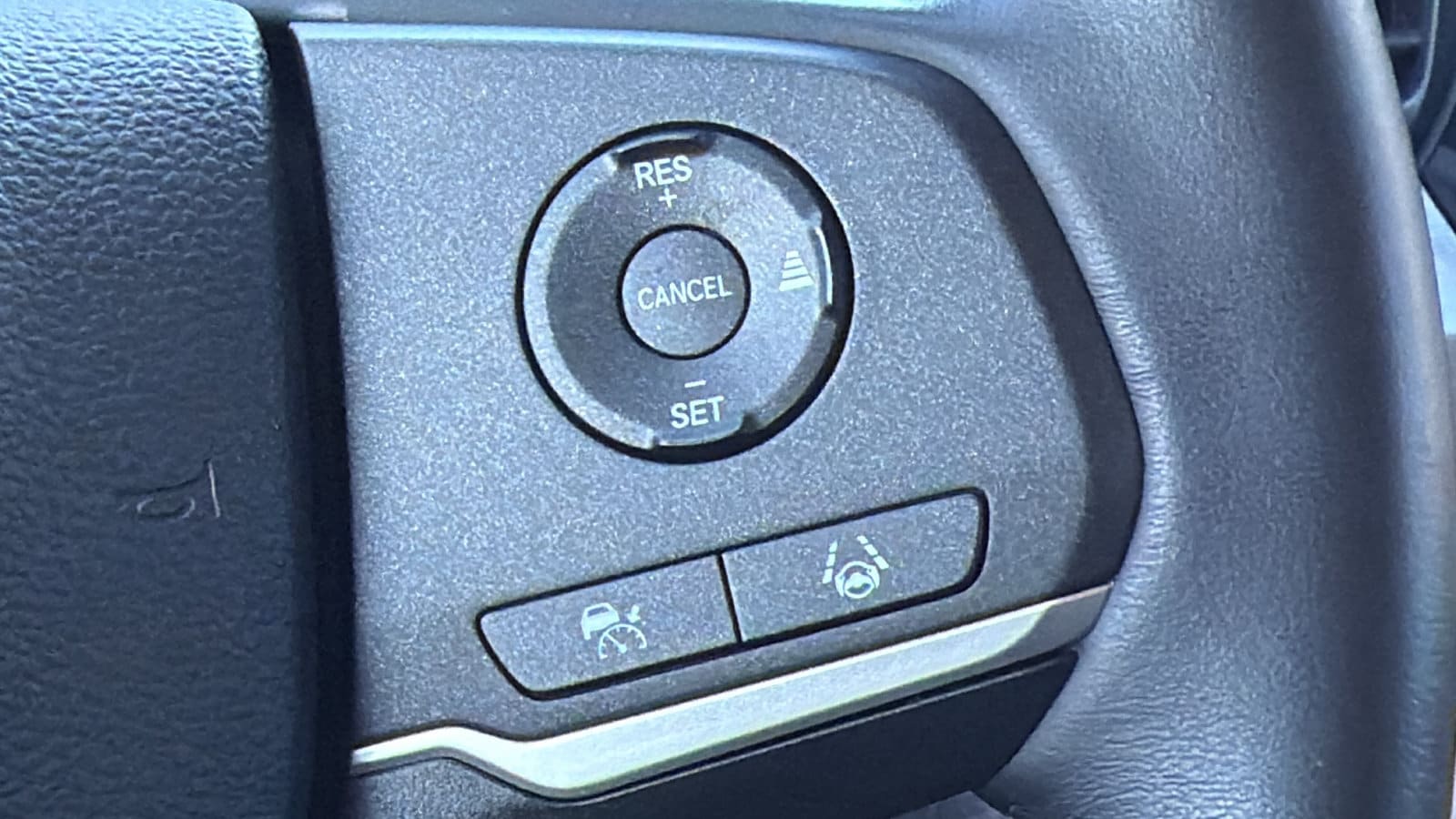 2024 Honda Odyssey EX-L - Photo 24