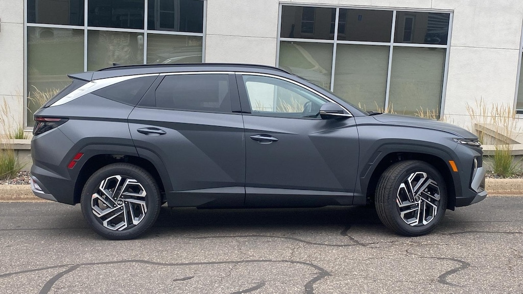 New 2026 Hyundai Tucson Limited AWD SUV