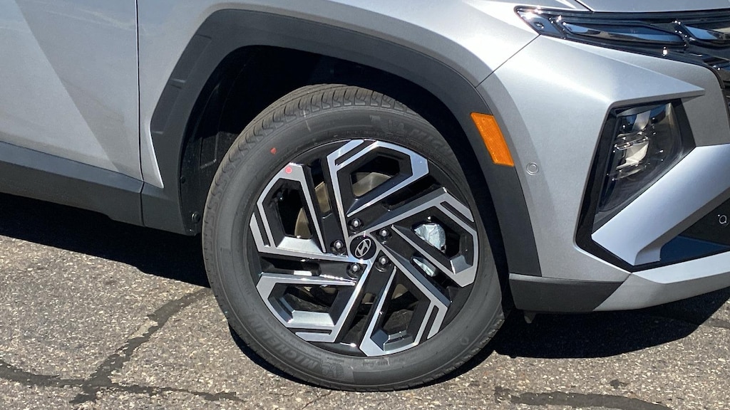 New 2026 Hyundai Tucson Limited AWD SUV