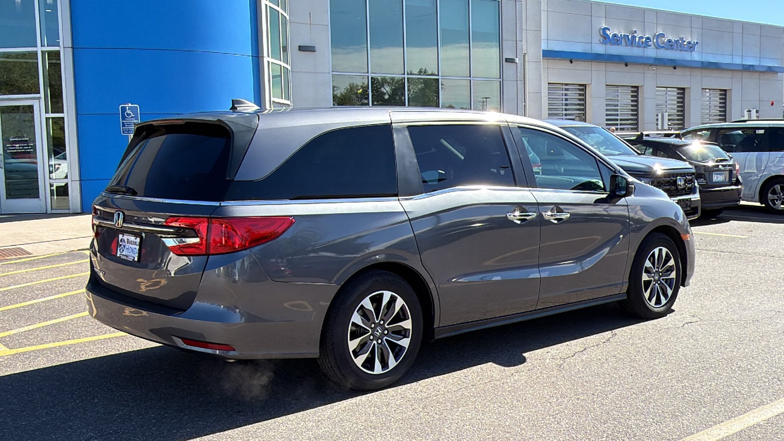 2024 Honda Odyssey EX-L - Photo 6