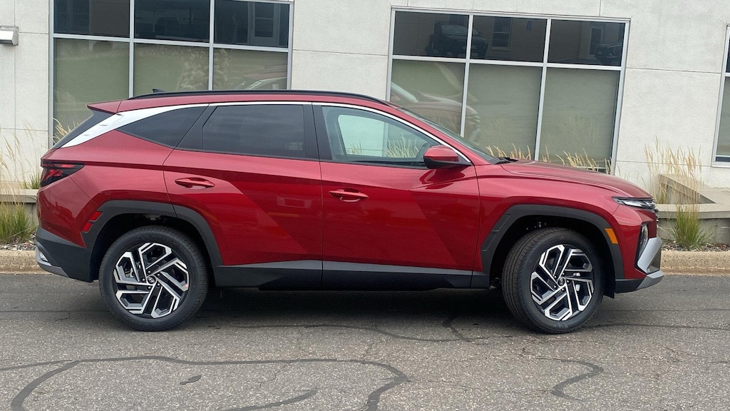 New 2026 Hyundai Tucson SEL Plus AWD SUV