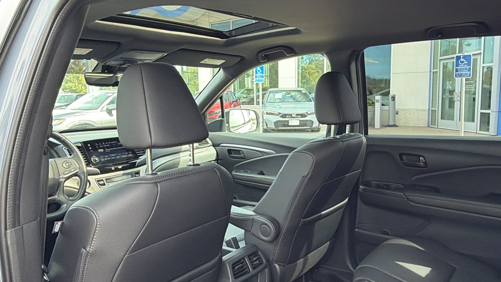 2023 Honda Passport EX-L - Photo 14