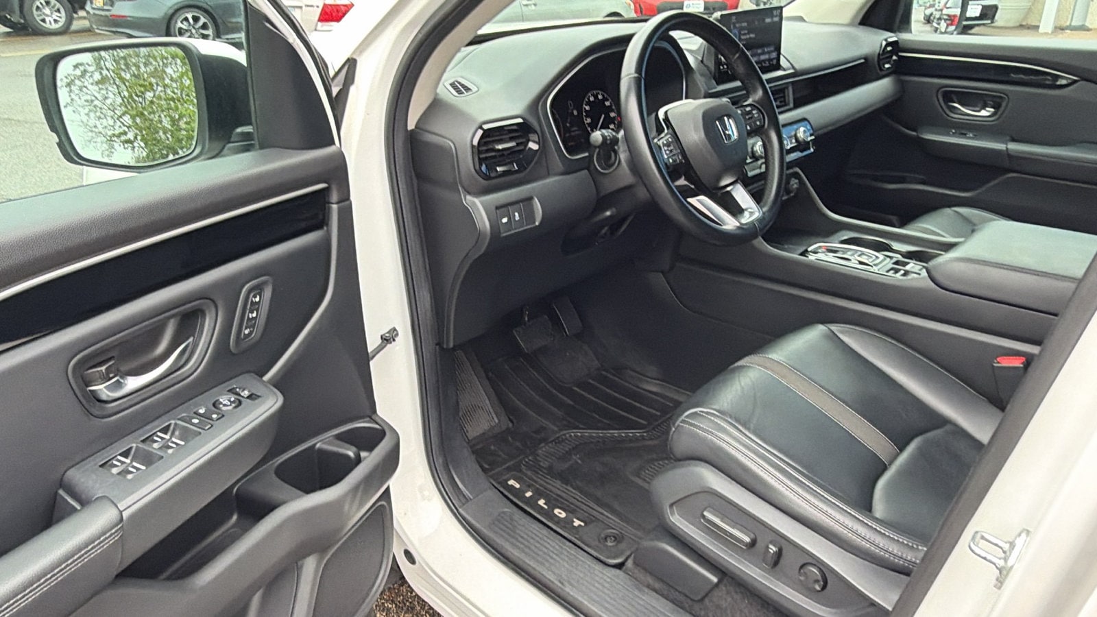 2024 Honda Pilot EX-L - Photo 12