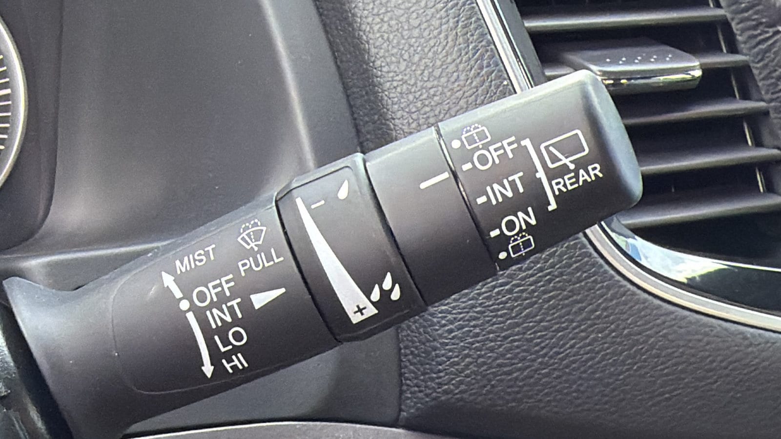 2023 Honda Passport EX-L - Photo 29