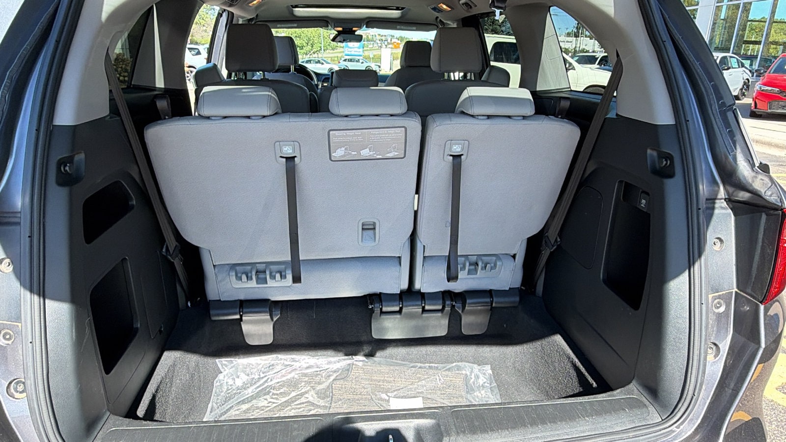 2024 Honda Odyssey EX-L - Photo 16