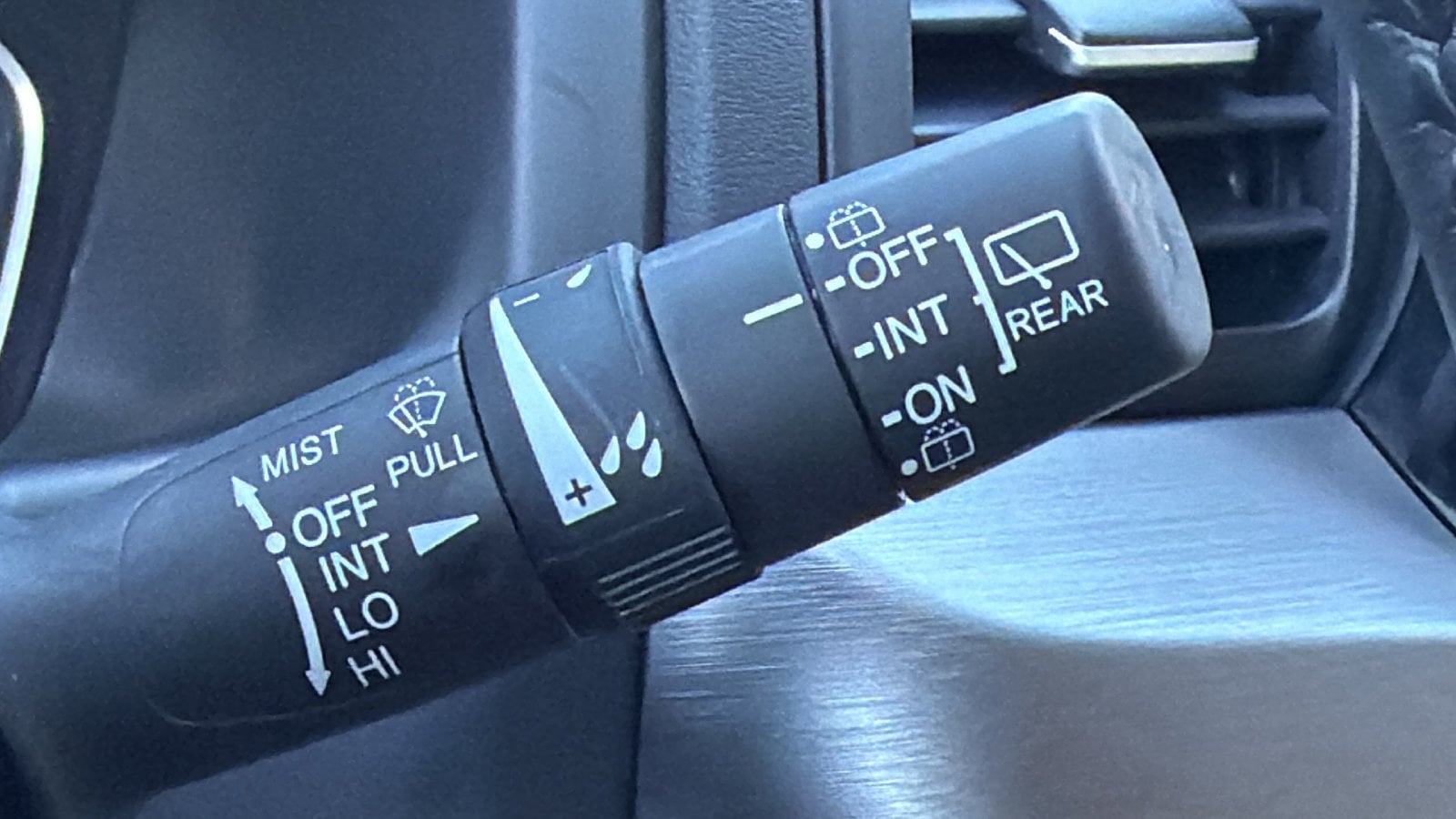 2024 Honda Odyssey EX-L - Photo 29