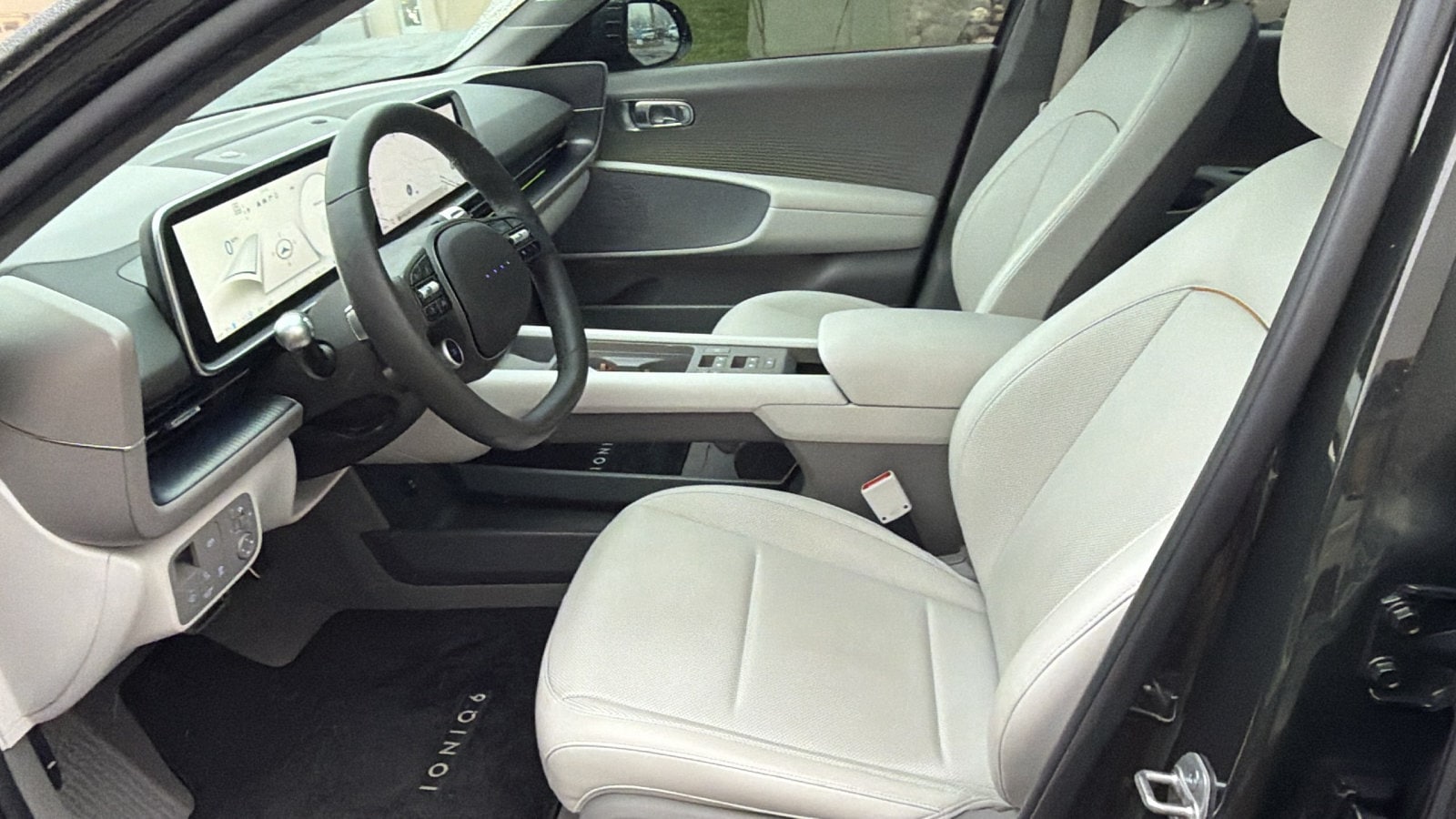 2023 Hyundai IONIQ 6 Limited - Photo 10