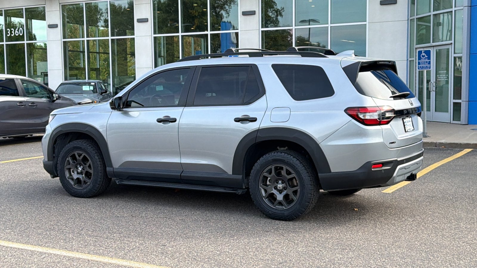 2025 Honda Pilot TrailSport - Photo 9
